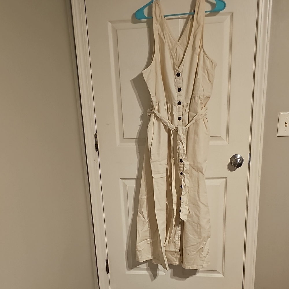 American Eagle Outfitters Cream Maxi Dress